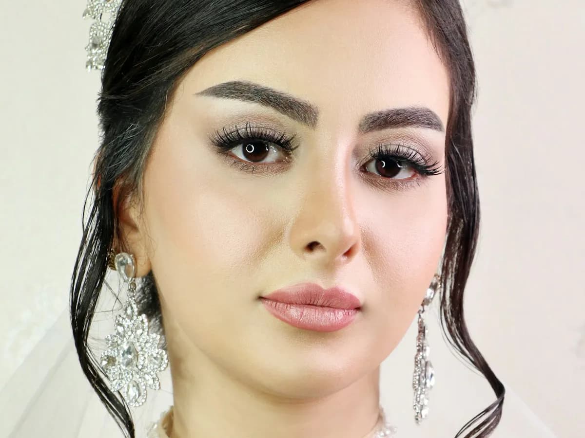 Brudmakeup med mjuk och elegant finish